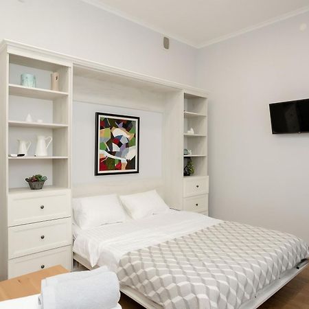 Del Rey Comfort Lviv Bagian luar foto